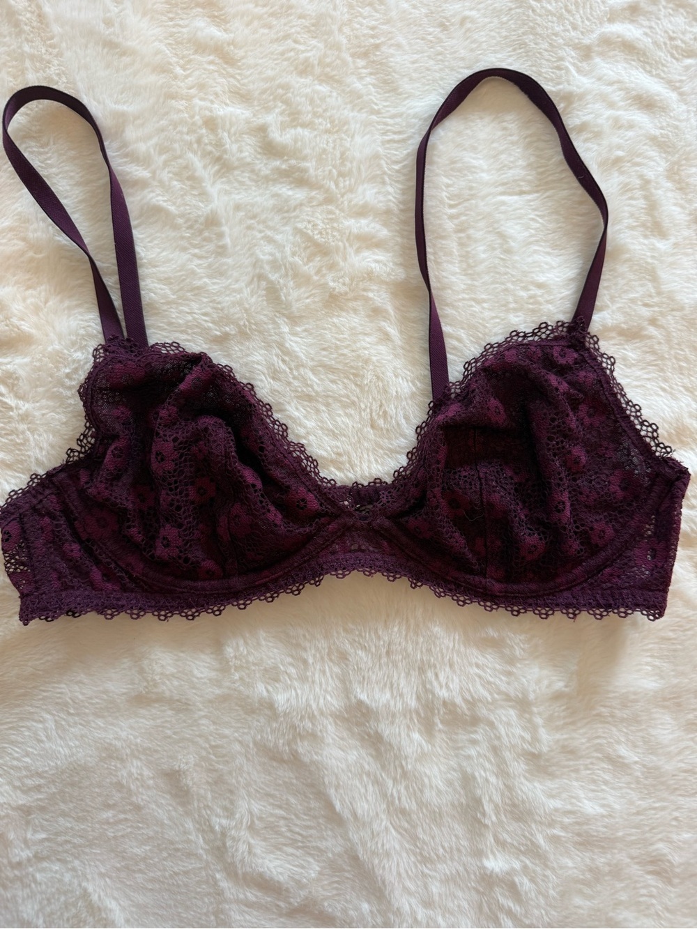 Victoria's Secret Lace Underwire Bra - Plum